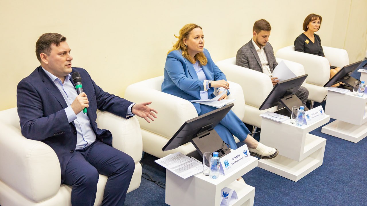 Development of teacher training vocational classes was discussed at the All-Russian meeting in Moscow